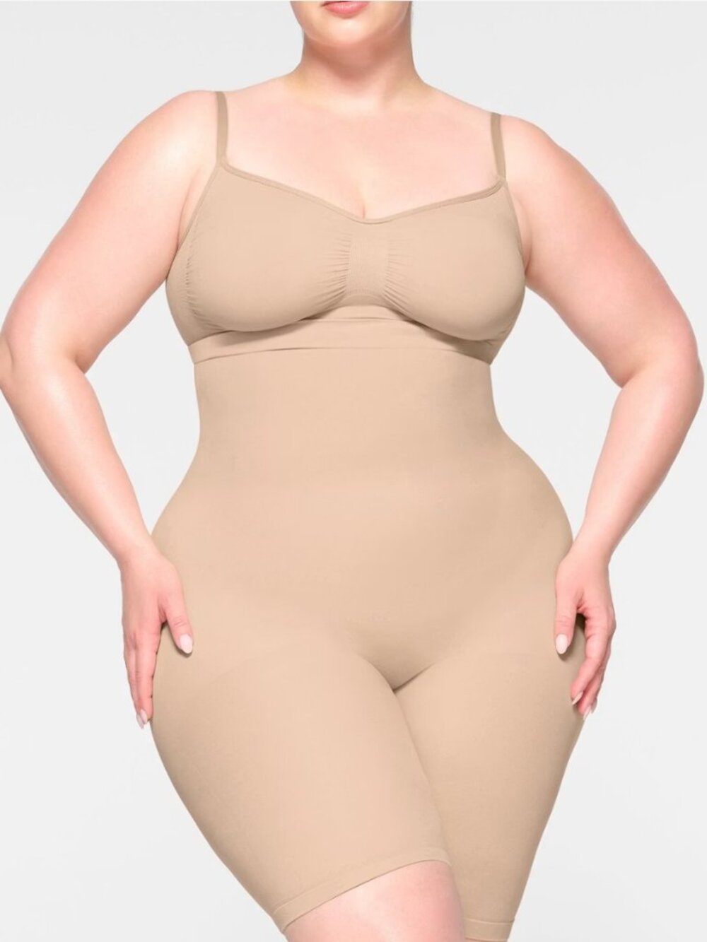 NEW SKIMS Seamless Sculpt High Waisted Above the Knee Short Mica Medium NWOT